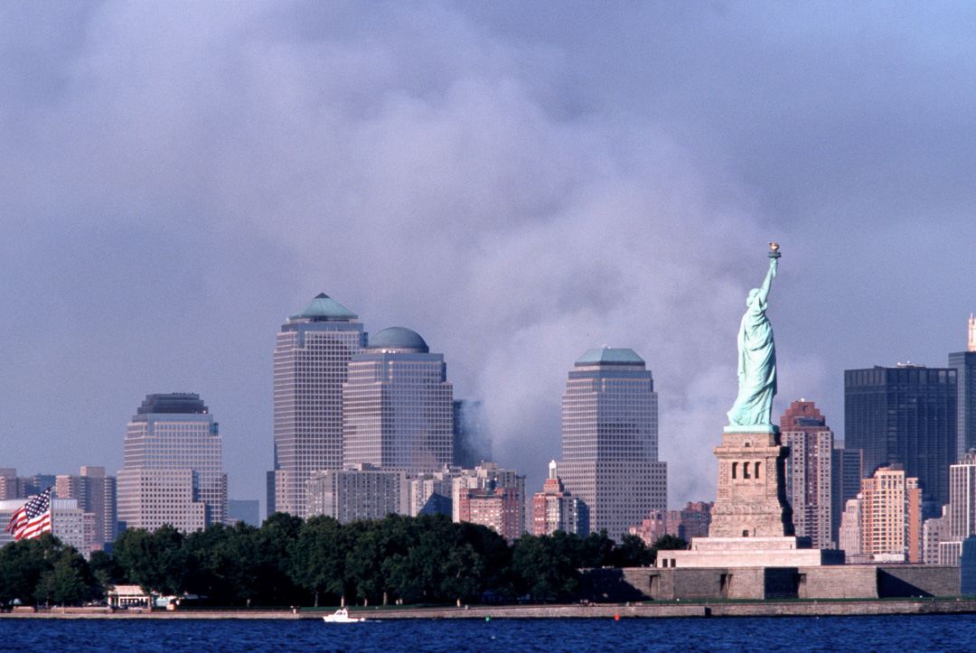 NYC skyline with Statue of Liberty without the WTC