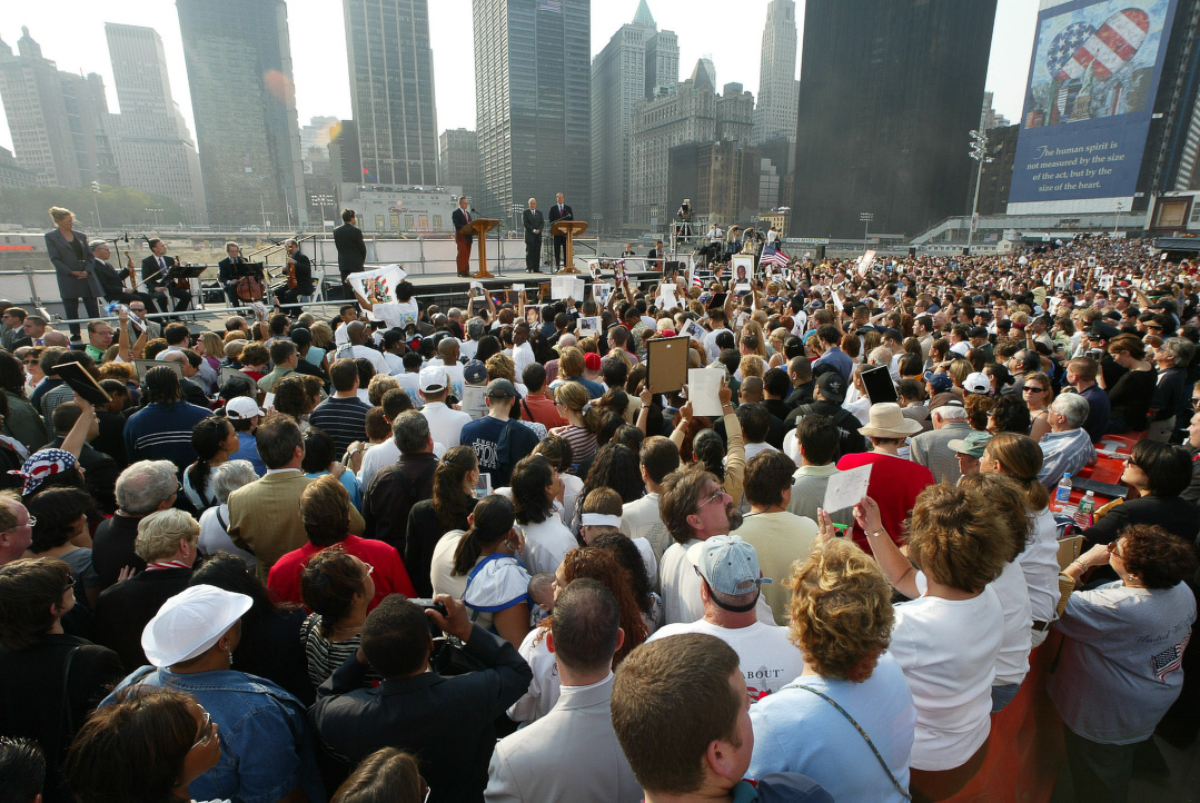 Families of the 9/11 victims at Ground Zero 1 year later