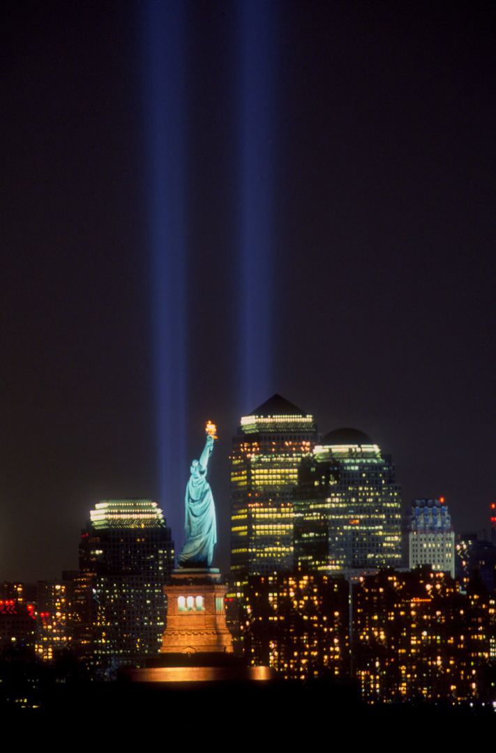 WTC Lights Liberty 
