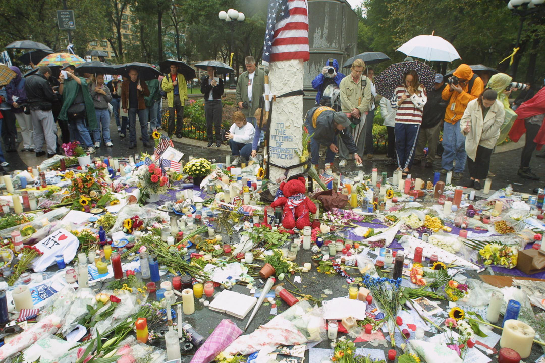 Spontaneous 9/11 memorial at Union Square Park